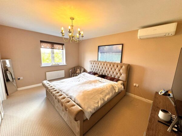 Coniston Close, Corby