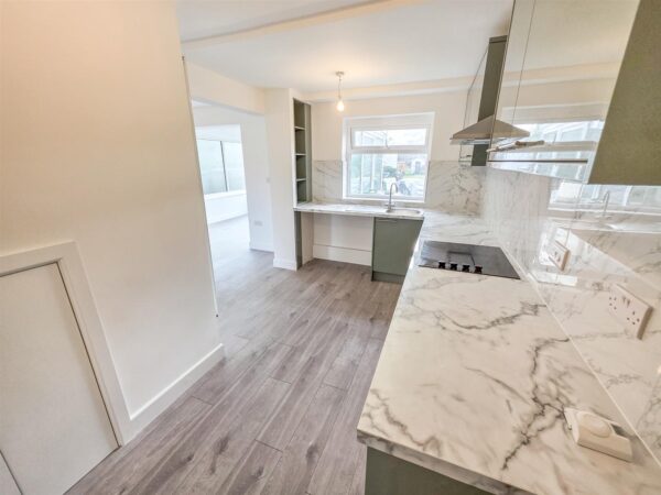 Clovelly Court, Corby