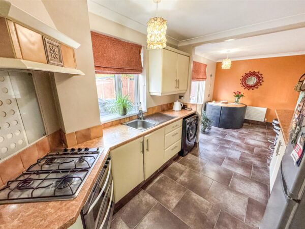 Studfall Avenue, Corby