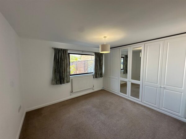 Coldermeadow Avenue, Corby