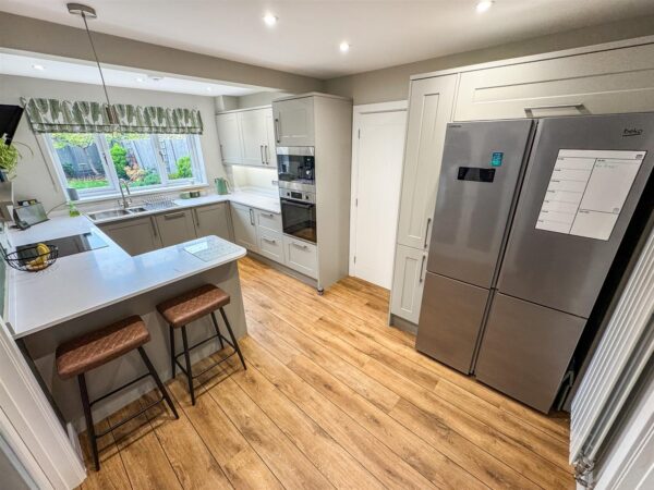 Willow Brook Road, Corby