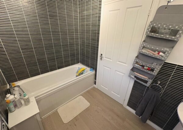 Frith Close, Great Oakley, Corby