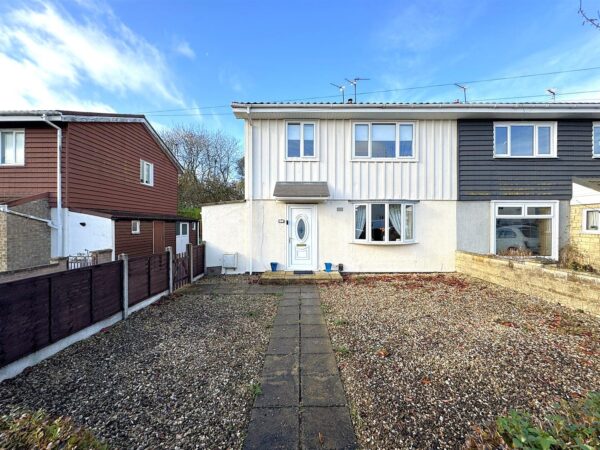 Studfall Avenue, Corby