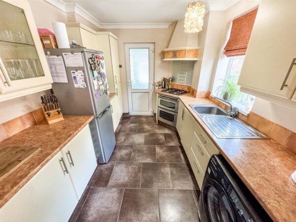 Studfall Avenue, Corby