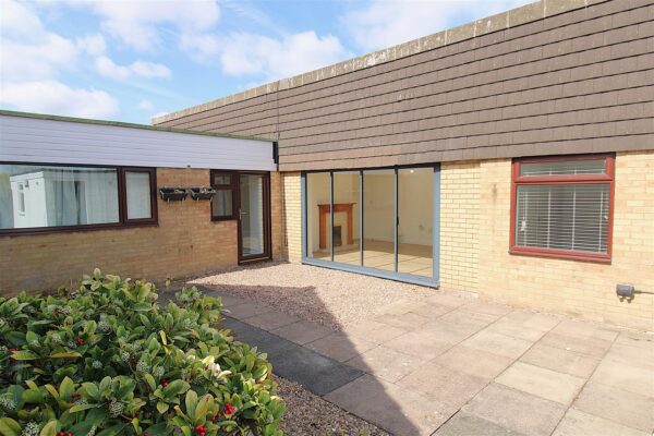 Coldermeadow Avenue, Corby