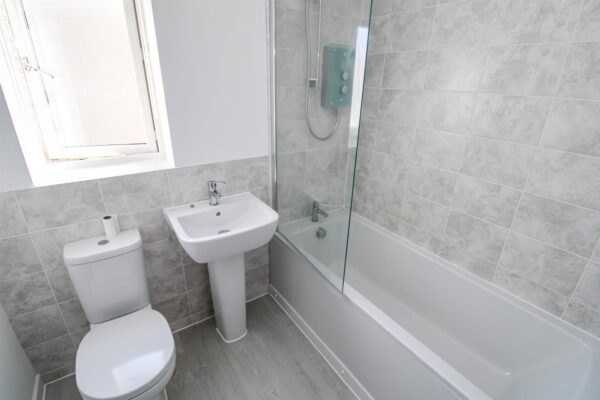 Silvester Road, Weldon, Corby