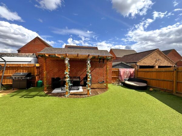 Coniston Close, Corby