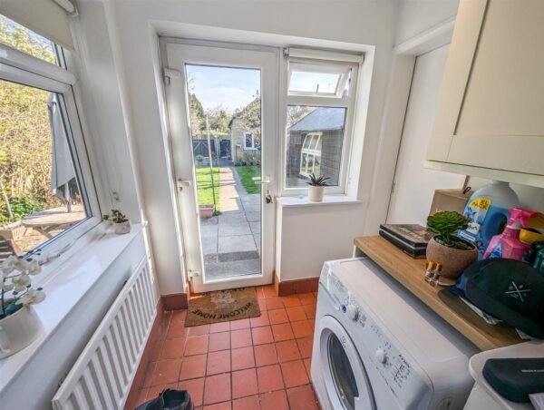 Cottingham Road, Corby