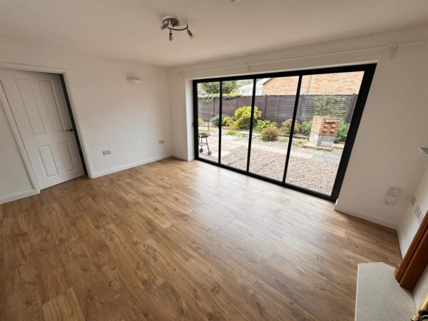 Coldermeadow Avenue, Corby