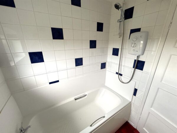 De Roos Way, Stoke Albany, Market Harborough