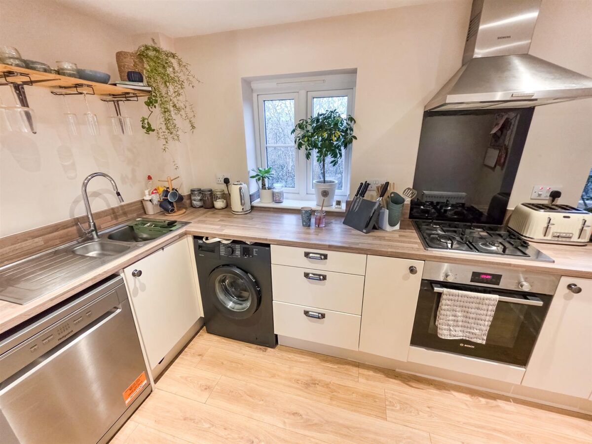 Flinders Close, Corby