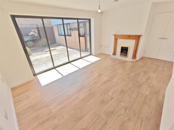 Coldermeadow Avenue, Corby