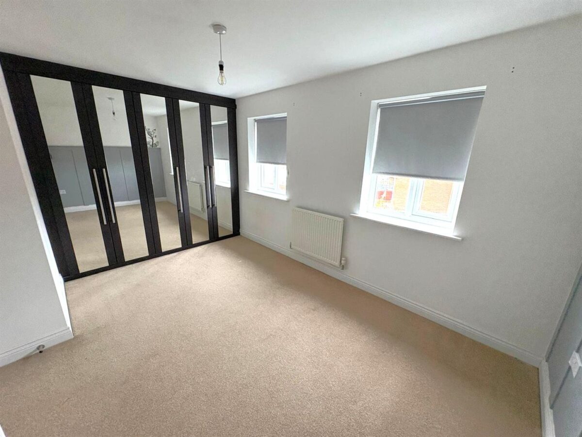 Starling Close, Corby