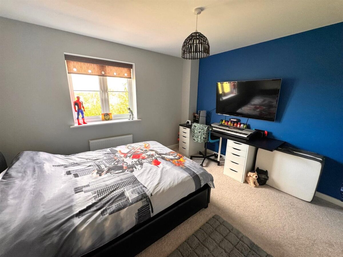 Coniston Close, Corby