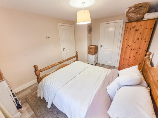 Flinders Close, Corby