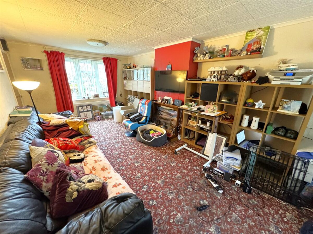 White Post Court, Corby