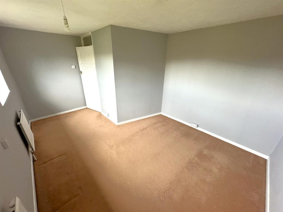 De Roos Way, Stoke Albany, Market Harborough