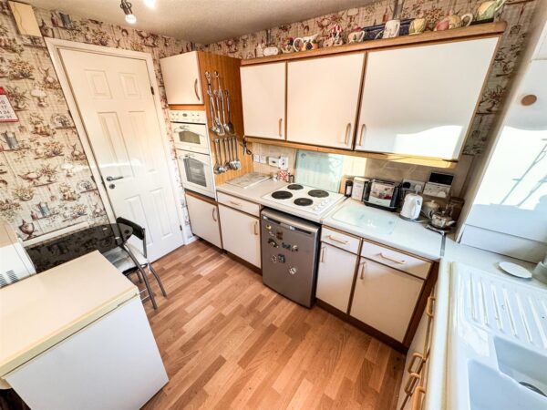 Minehead Close, Corby