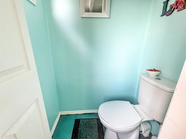 Studfall Avenue, Corby