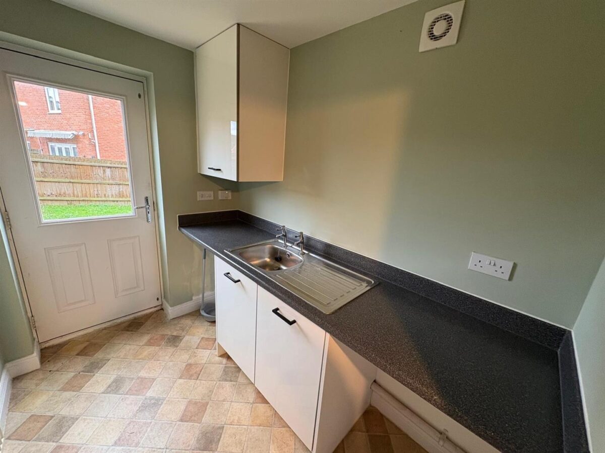 Starling Close, Corby