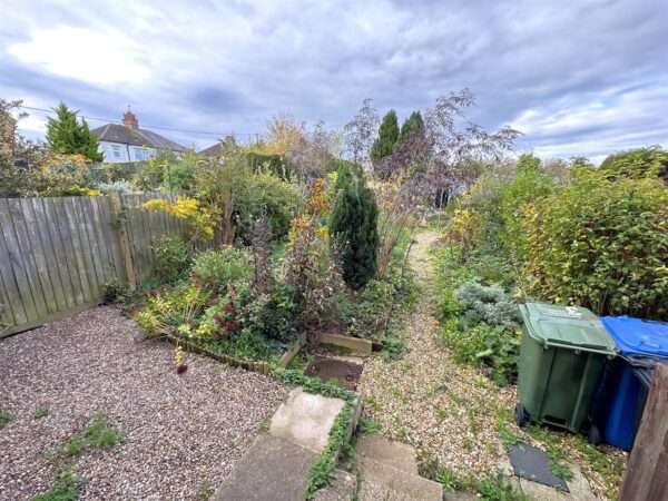 De Roos Way, Stoke Albany, Market Harborough