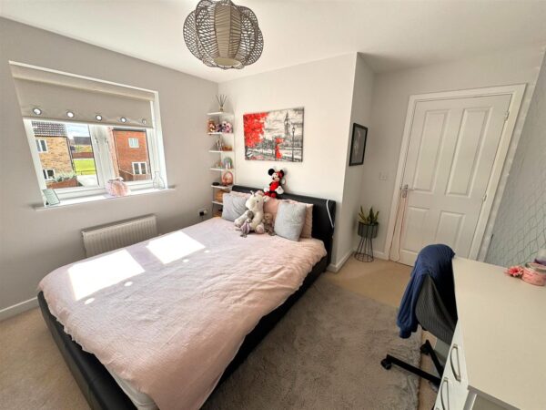 Coniston Close, Corby