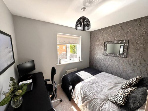 Coniston Close, Corby