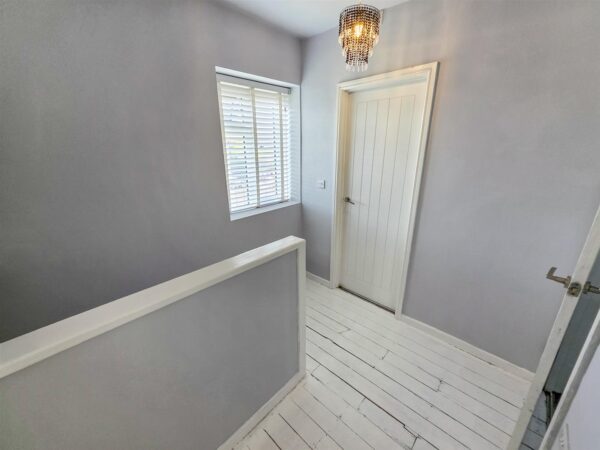 Willow Brook Road, Corby