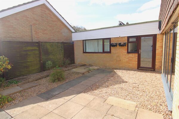 Coldermeadow Avenue, Corby