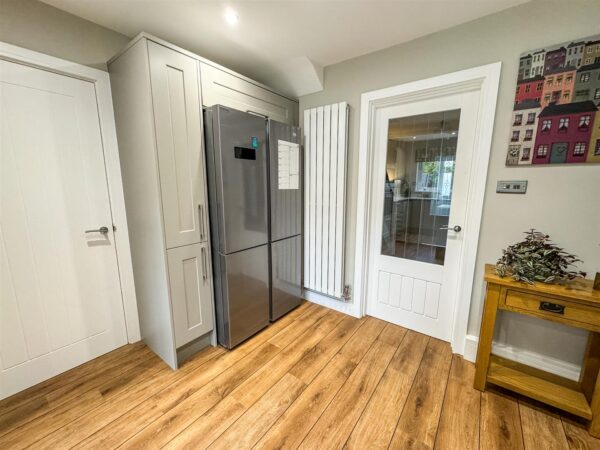 Willow Brook Road, Corby