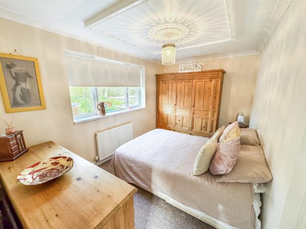 Studfall Avenue, Corby