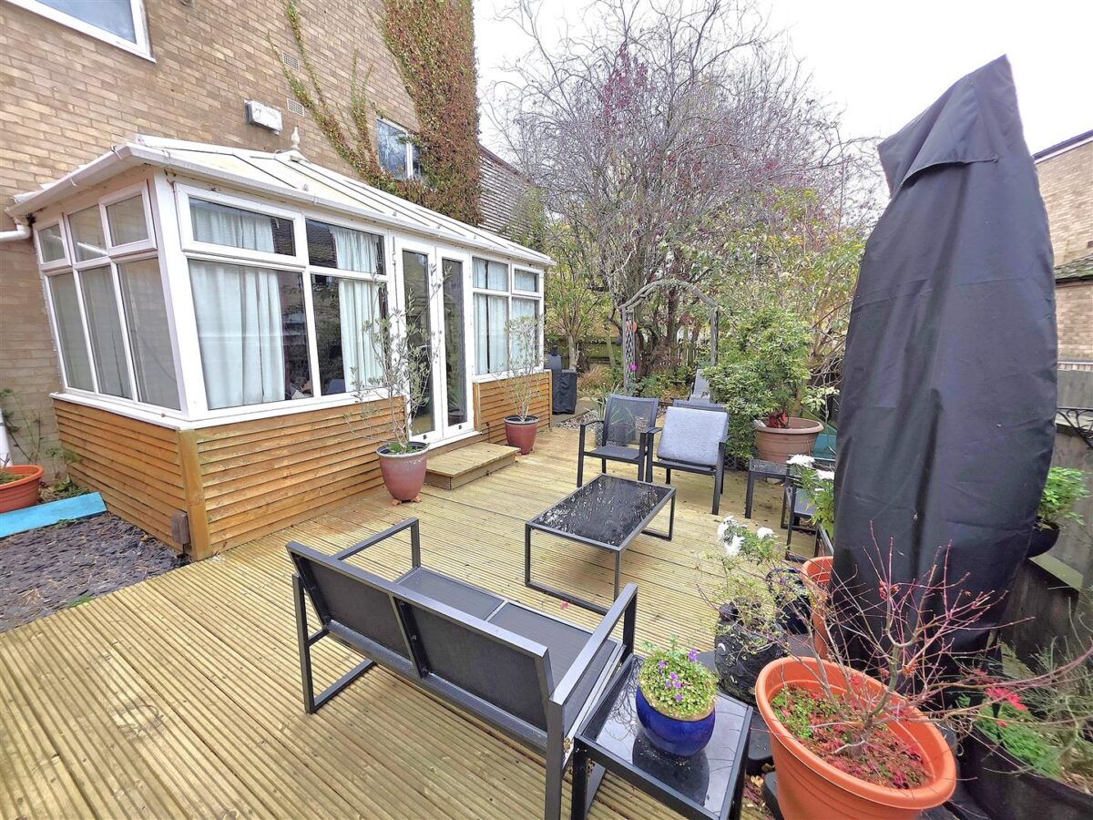 Blenheim Walk, Corby