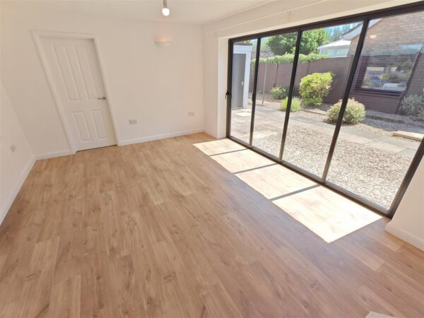 Coldermeadow Avenue, Corby