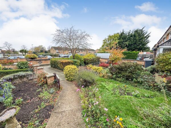 White Post Court, Corby