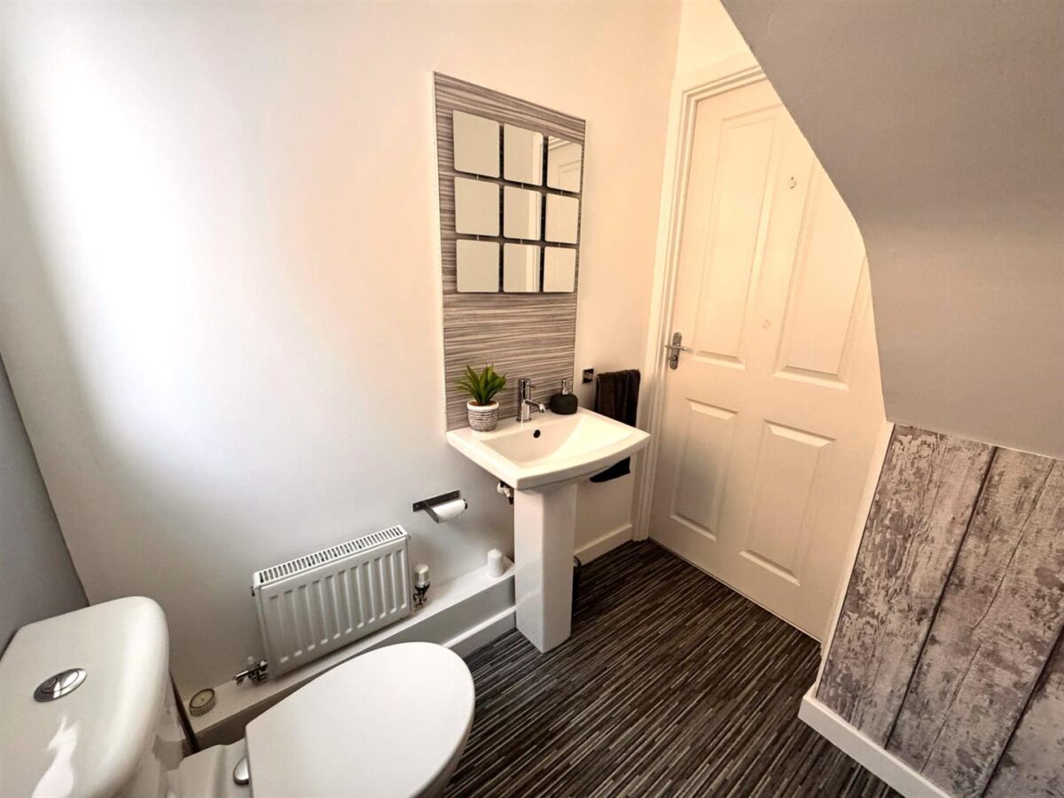 Coniston Close, Corby