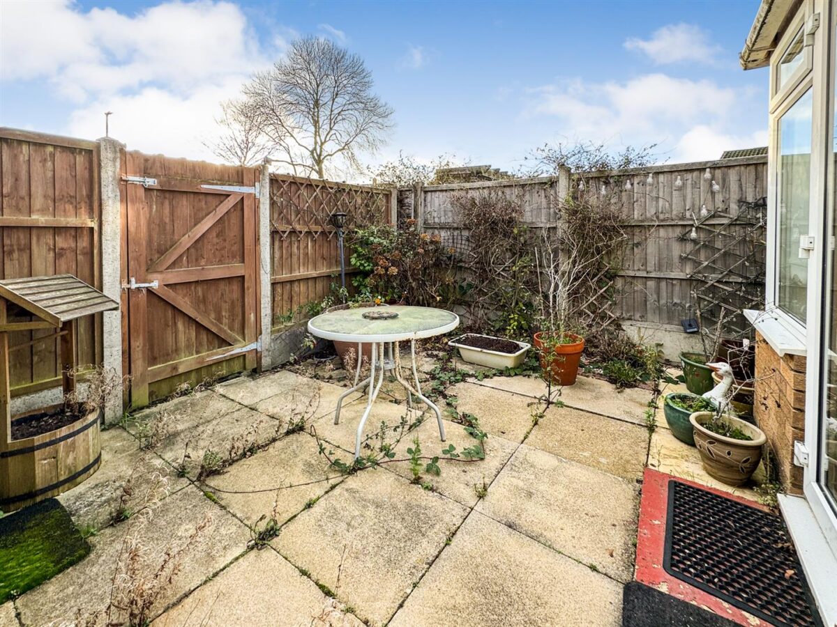 Minehead Close, Corby