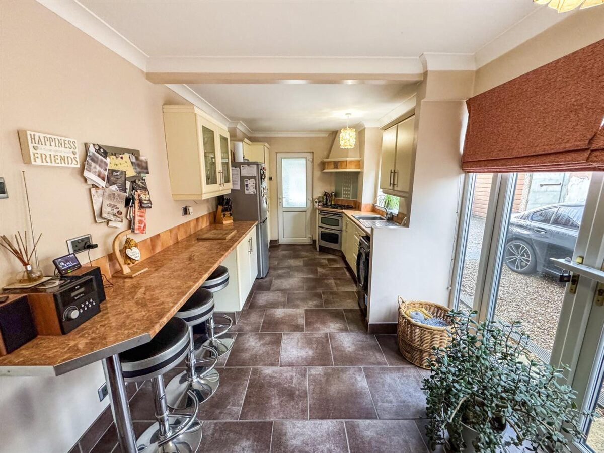 Studfall Avenue, Corby