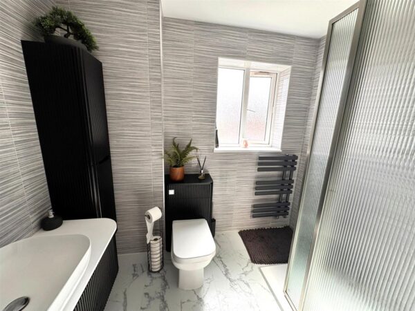 Coniston Close, Corby