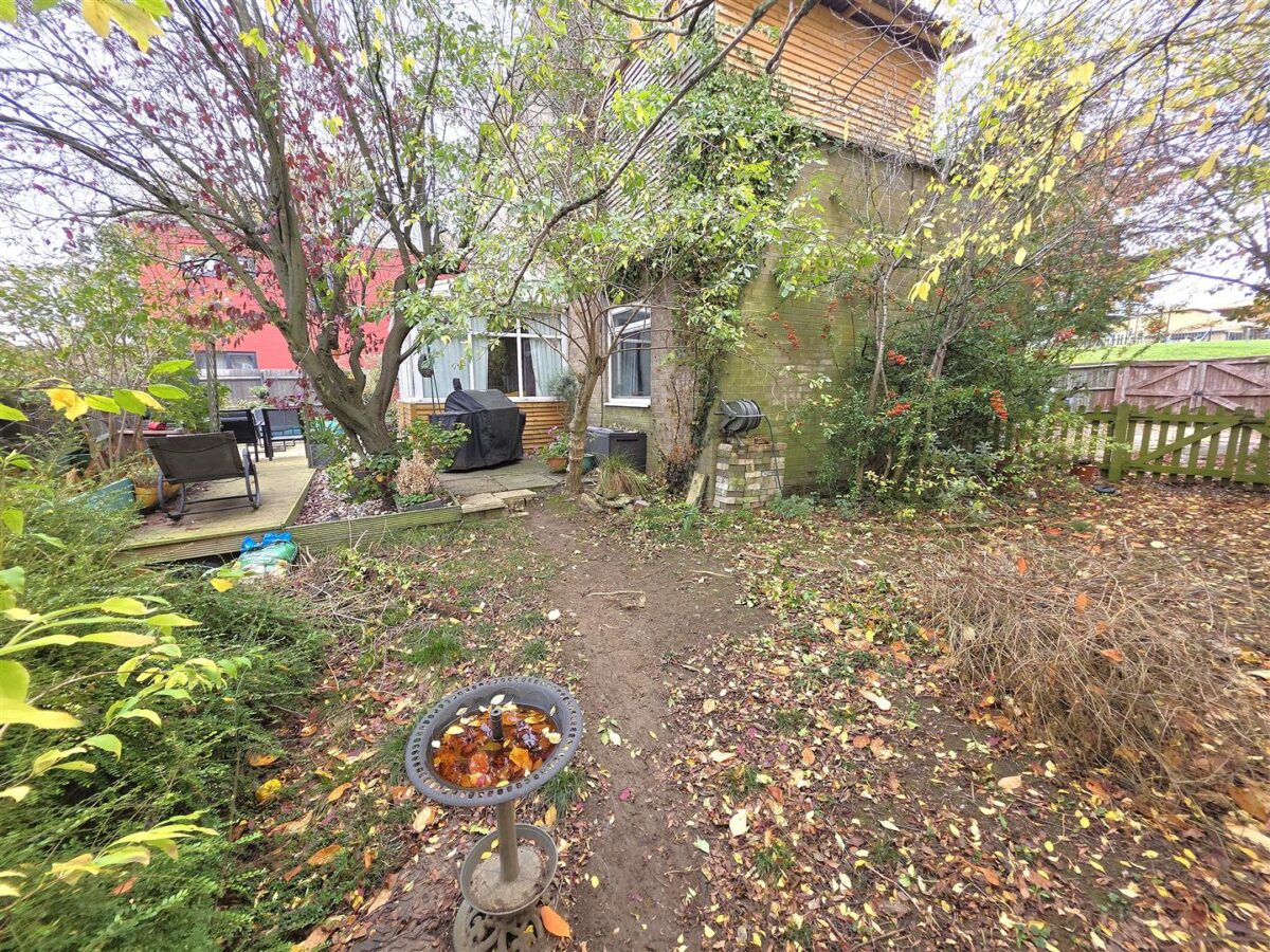 Blenheim Walk, Corby