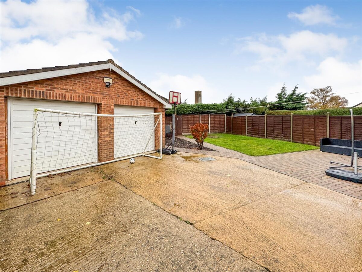 Willetts Close, Corby