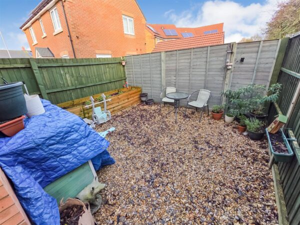 Flinders Close, Corby