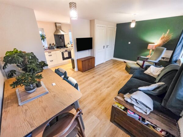 Flinders Close, Corby