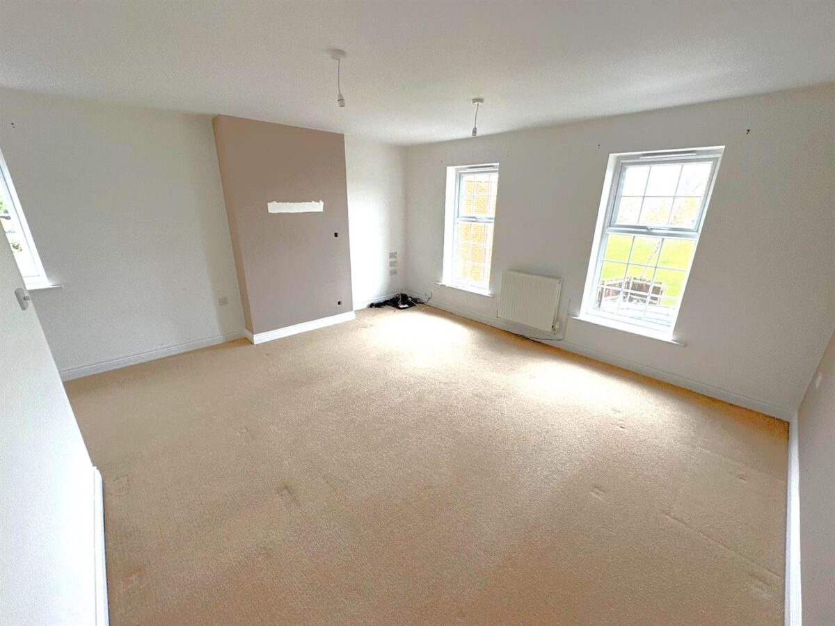 Starling Close, Corby