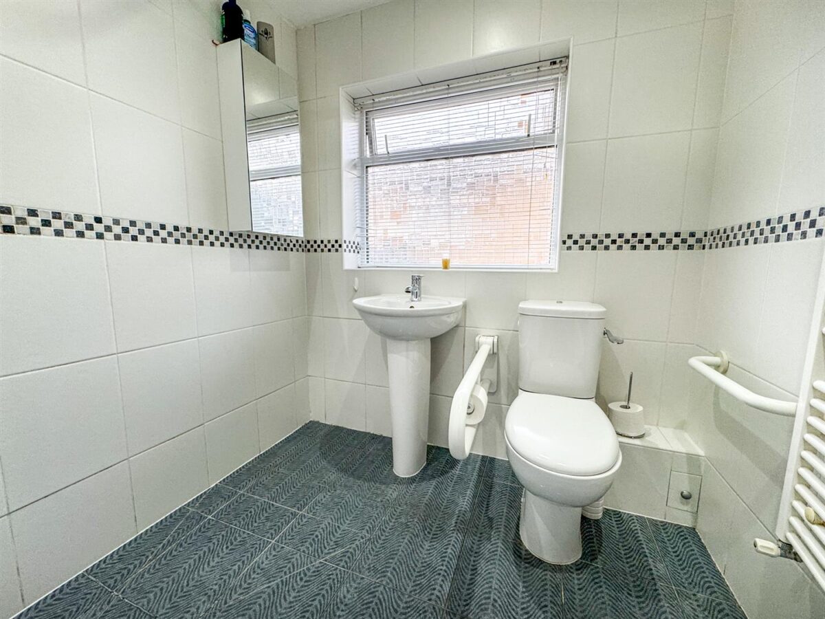 Home Farm Road, Stanion, Kettering