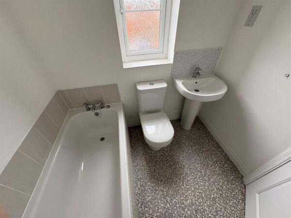 Starling Close, Corby