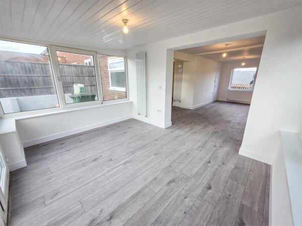 Clovelly Court, Corby