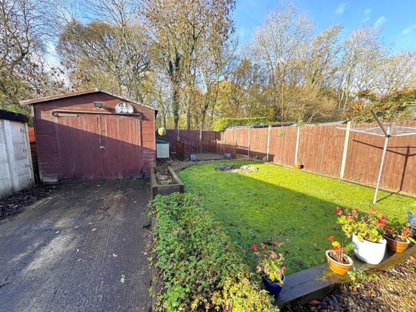 Studfall Avenue, Corby