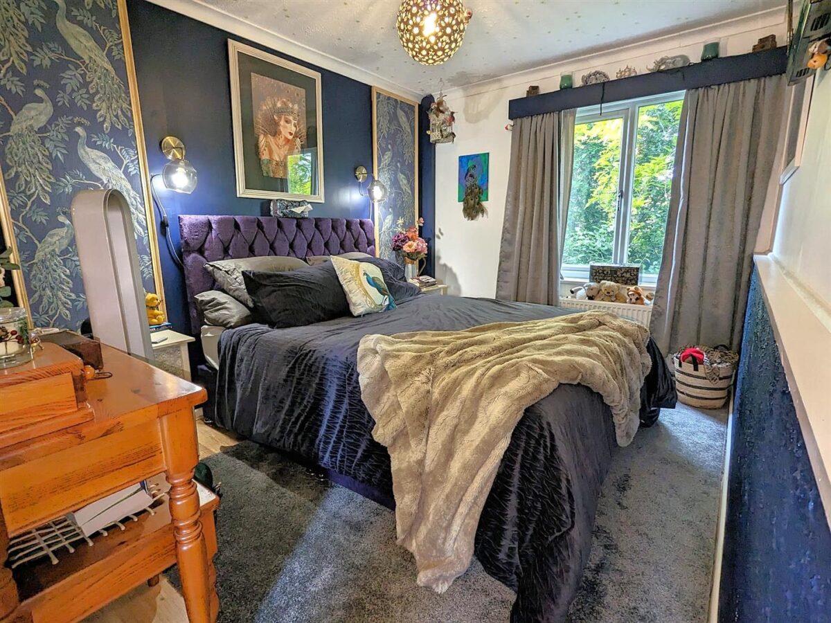 Blenheim Walk, Corby