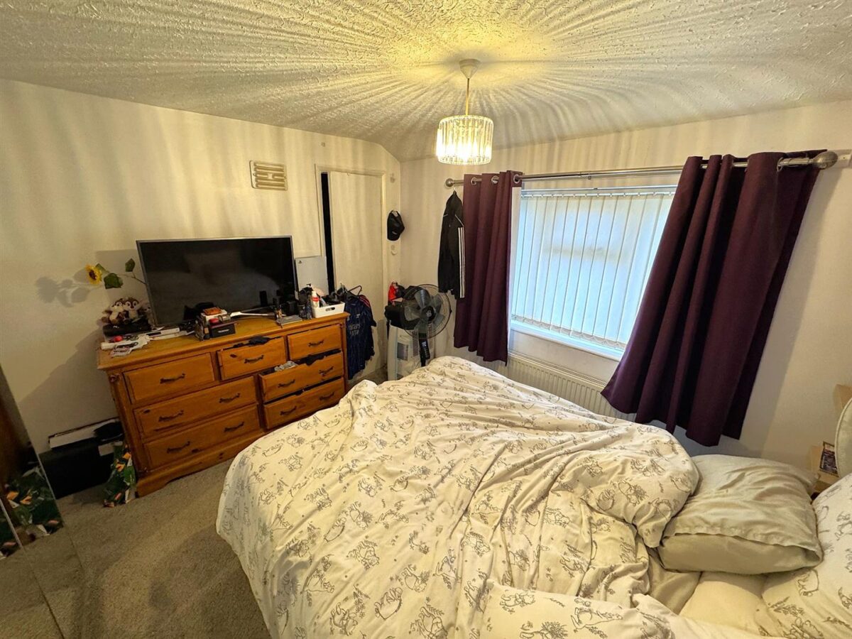 White Post Court, Corby