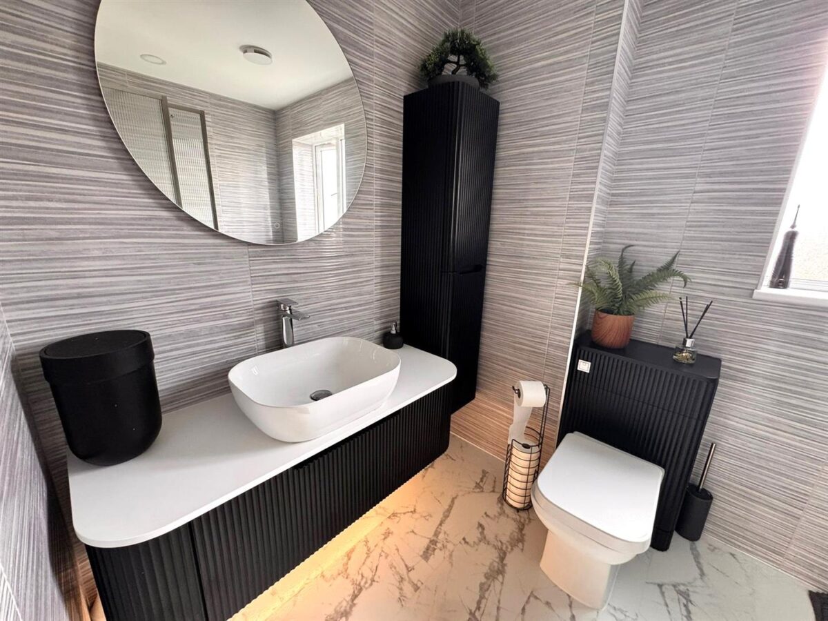 Coniston Close, Corby